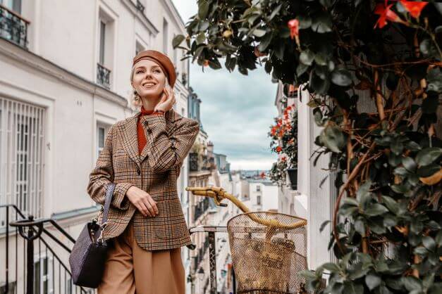 beige houndstooth checkered blazer