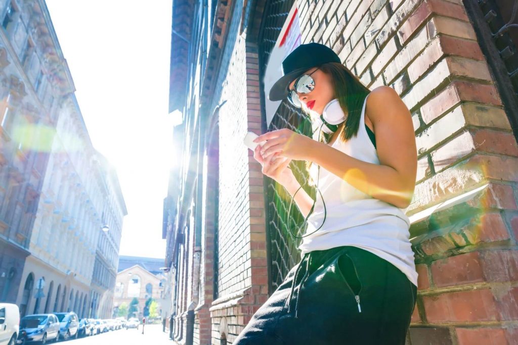 contemporary fashion trends