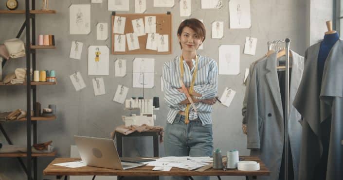 A female tailor that helps to boost your confidence