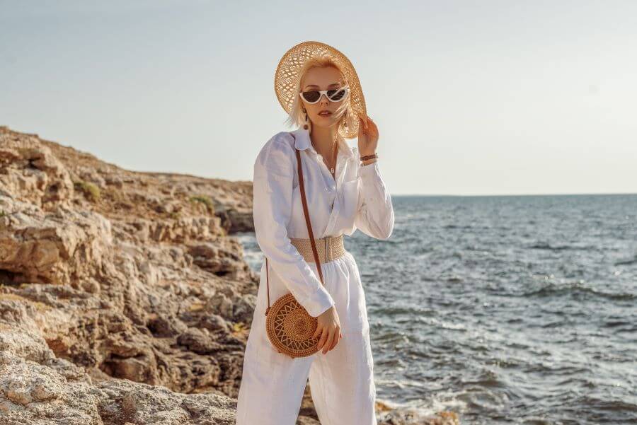 Earth tones in fashion accessories