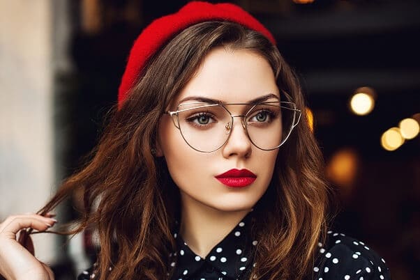 Makeup Tips for Glasses Wearers