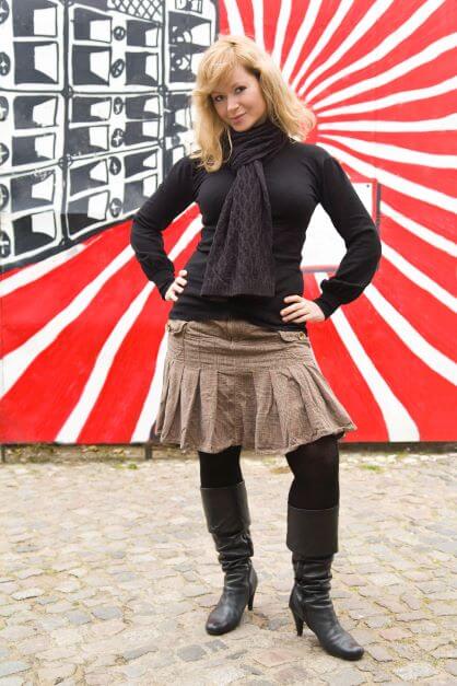 A classic look with a midi skirt