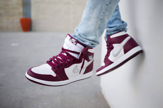 maroon nike air jordan 1s