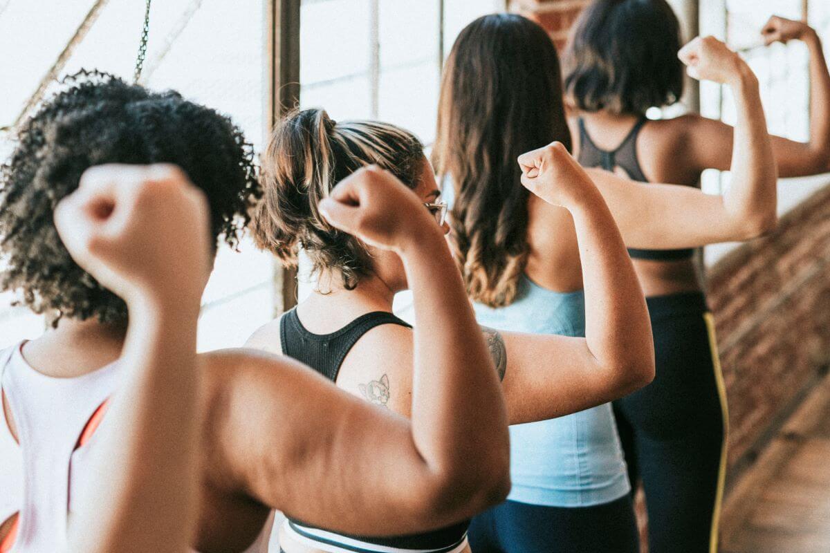 women getting fit for summer
